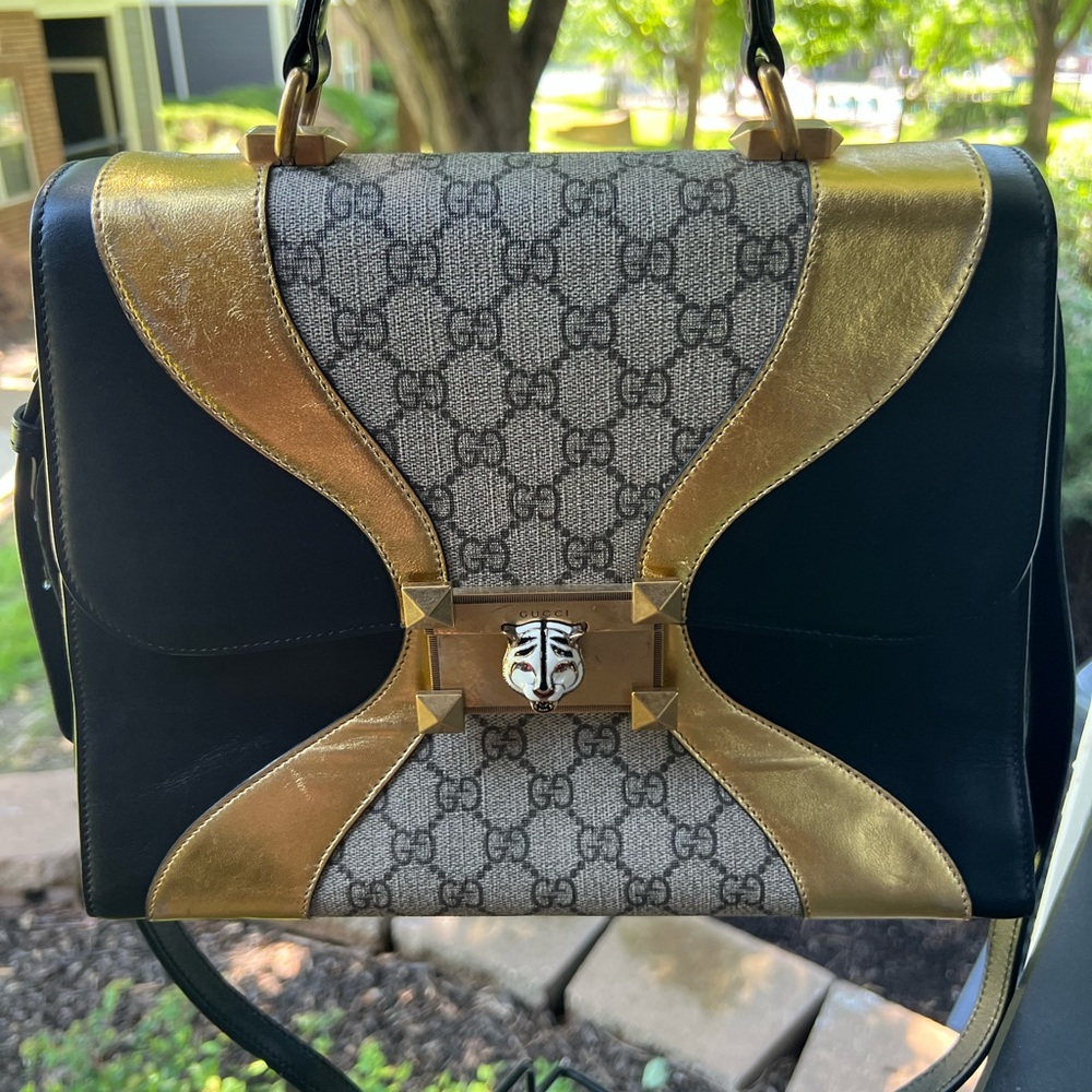 Authentic GUCCI shoulder bag Rare